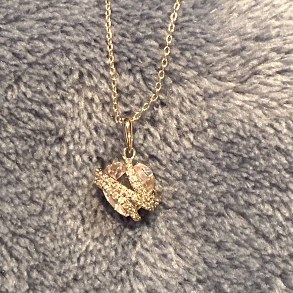 🌟 🩵NWT sparkly heart necklace - Picture 2 of 10